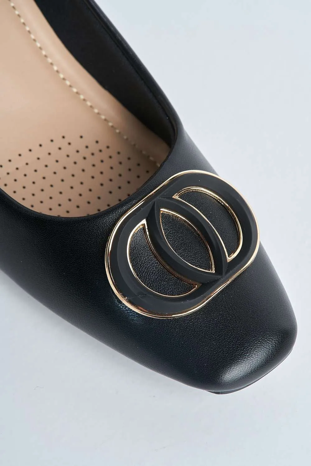 Eddy Brooch Detail Block Heel Court Shoes in Black