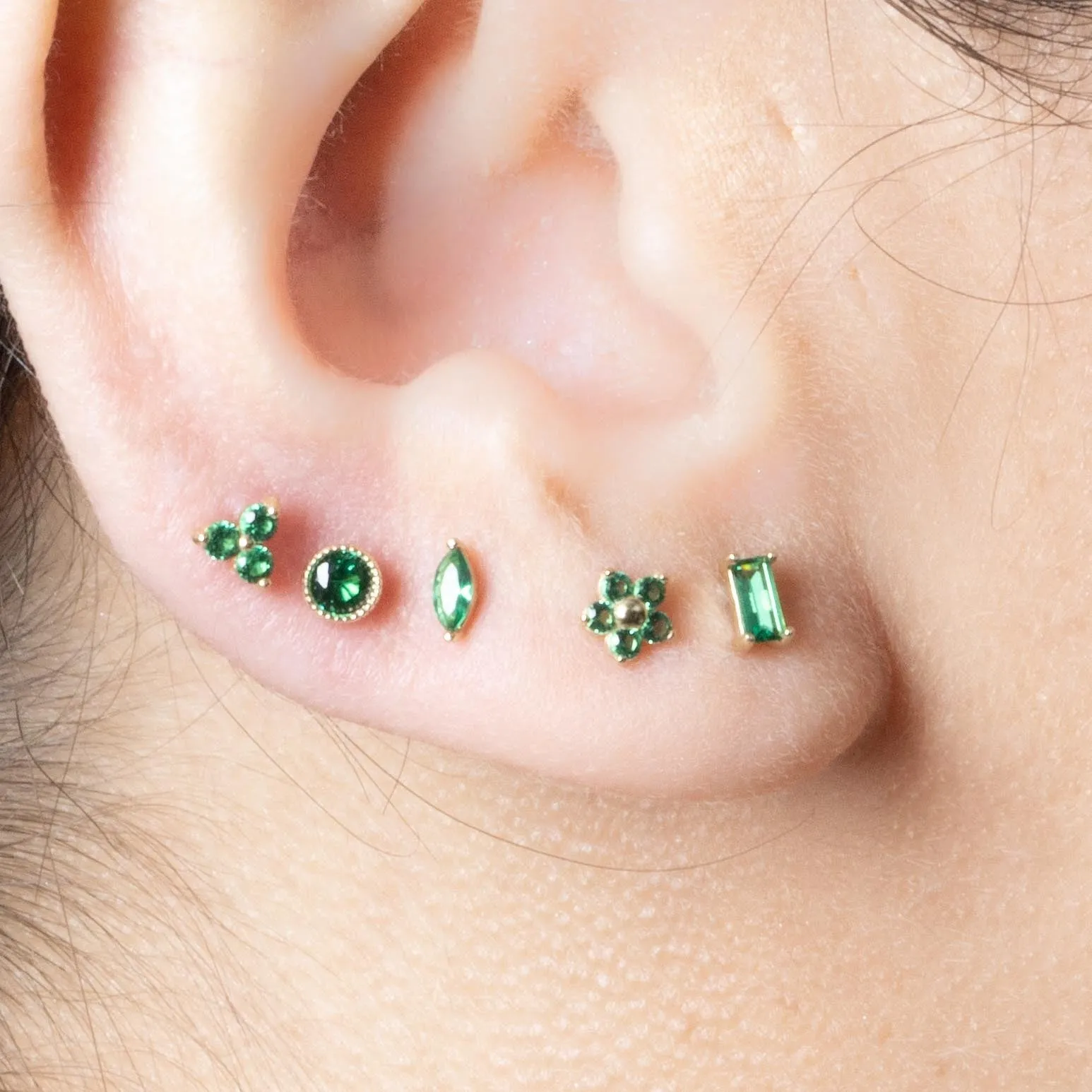 Emerald Trinity Cluster Flat Back Stud