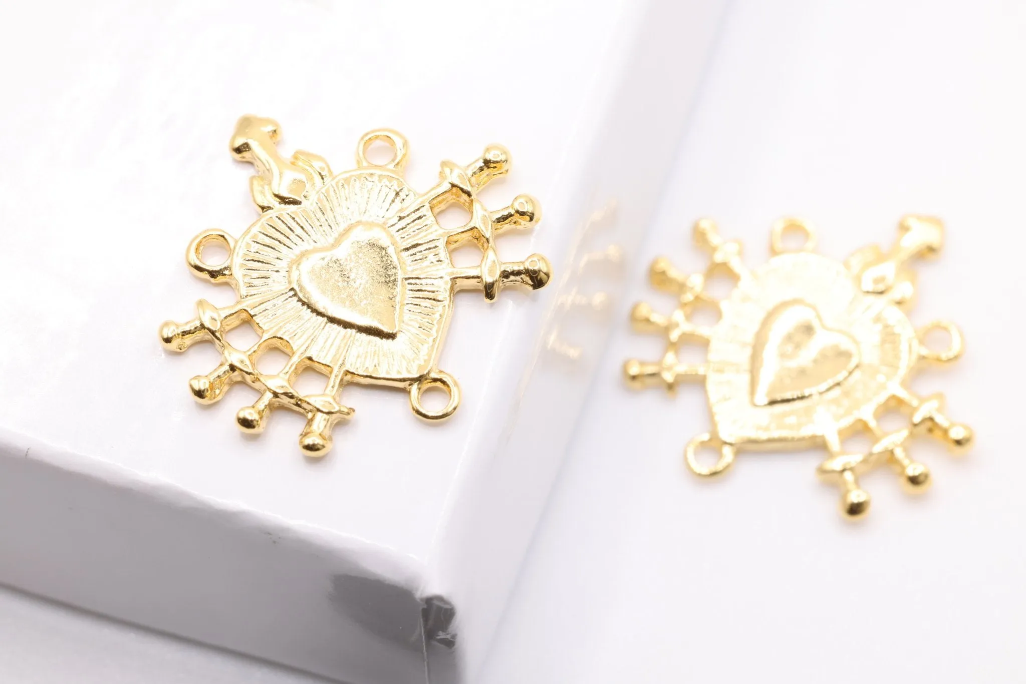 Gold Sacred Heart Charm, 14K Solid Gold, Love Charm, Jewelry Making Charm