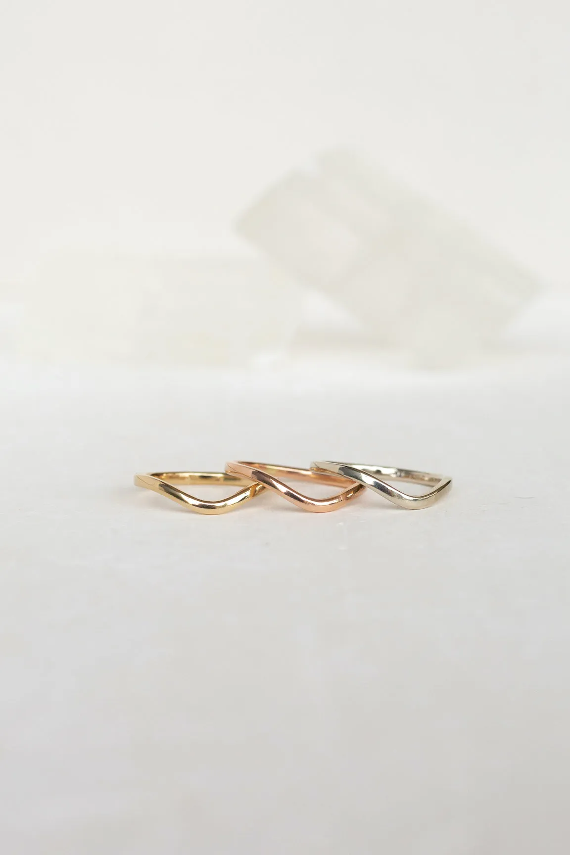 Minimalist Contour Ring