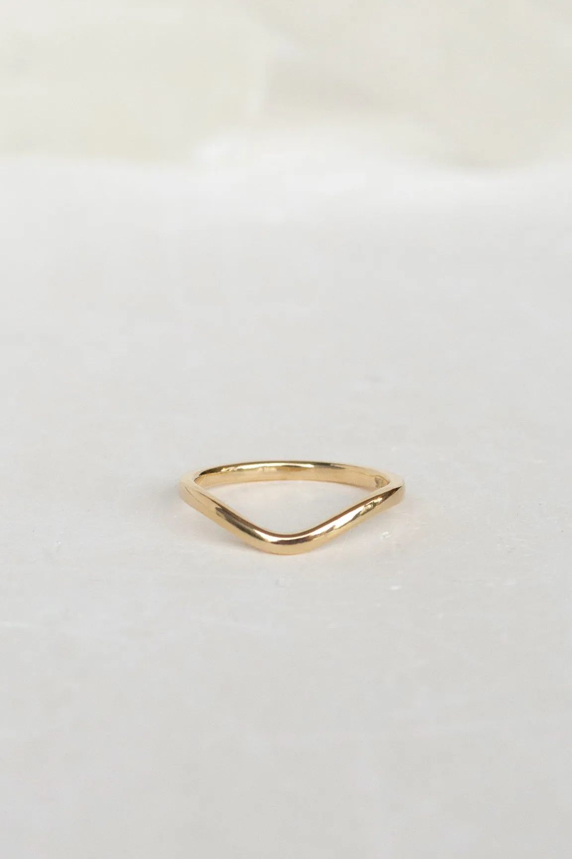 Minimalist Contour Ring