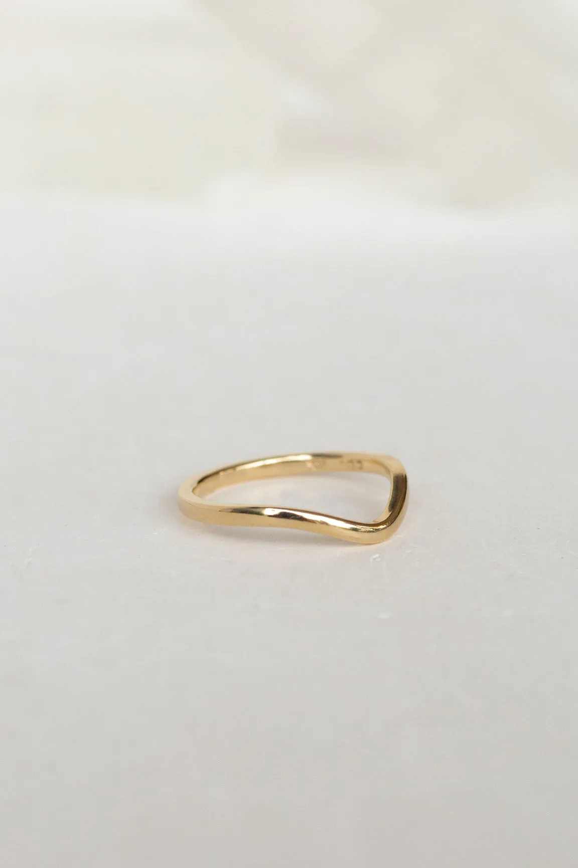 Minimalist Contour Ring