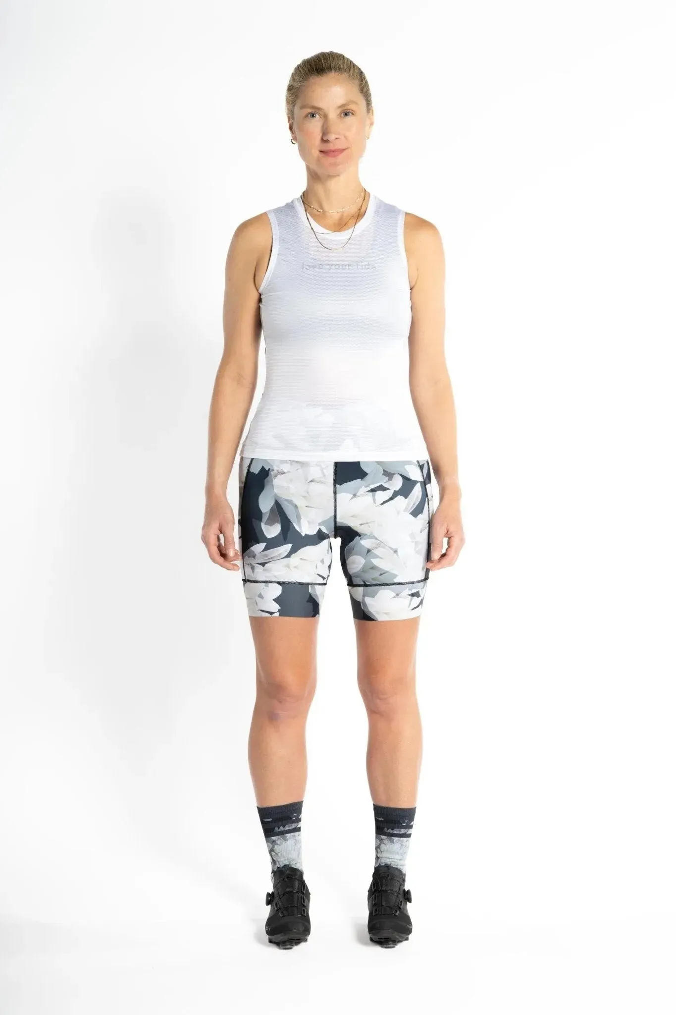 Sleeveless Base Layer - Shell White/Never Alone